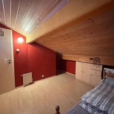 Fin Og Romslig Midt I Byen Apartment