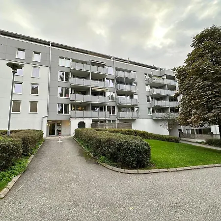 Fin Og Romslig Midt I Byen *