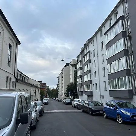 Apartment Fin Og Romslig Midt I Byen *