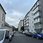 Apartman Fin Og Romslig Midt I Byen *